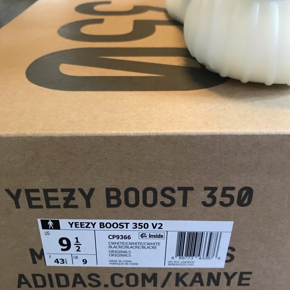 Adidas Yeezy Boost 350 9.5 - Picture 2 of 4